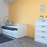 Moderne Ferienwohnung Am Thueringer Wald Perfekt Fuer Familien, Paare & Urlaub Mit Hund, Mit Sauna & Balkon アパート ゲオルゲンタール