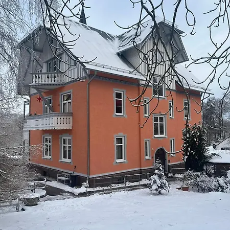 Lägenhet Moderne Ferienwohnung Am Thueringer Wald Perfekt Fuer Familien, Paare & Urlaub Mit Hund, Mit Sauna & Balkon