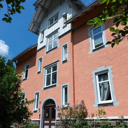 Moderne In Alter Apartment