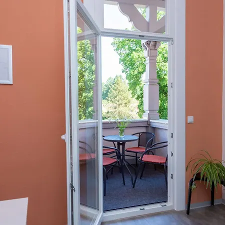 Moderne In Alter * Georgenthal (Thuringia)