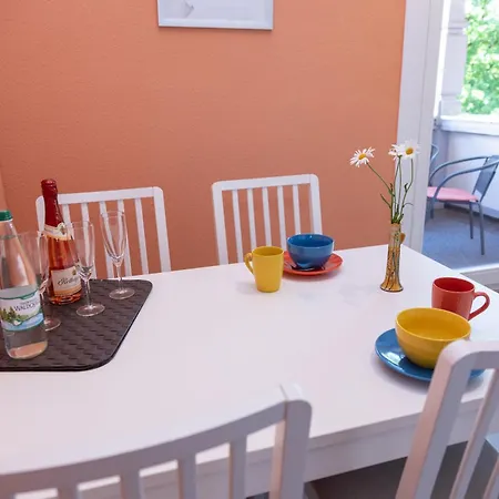 Moderne In Alter Apartment